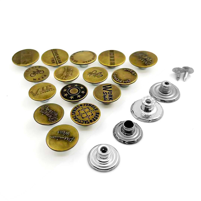 metal buttons